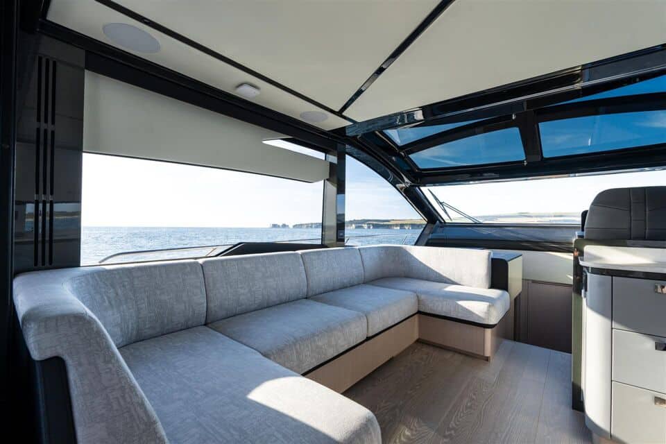 Sunseeker 55 Predator interior